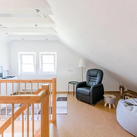 Haus Felsberg 度假居 Niedersalwey